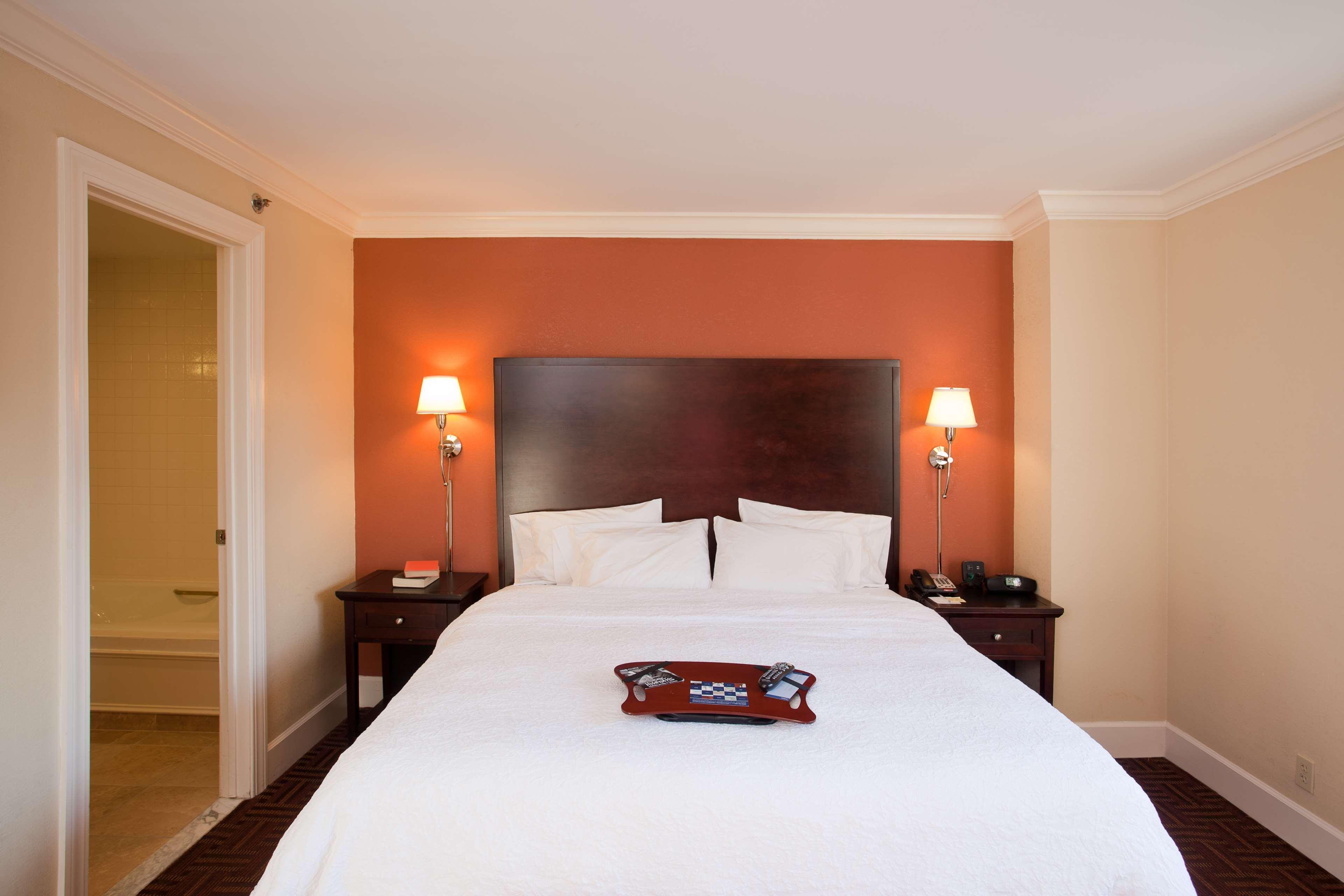 Hampton Inn & Suites Stamford Ngoại thất bức ảnh
