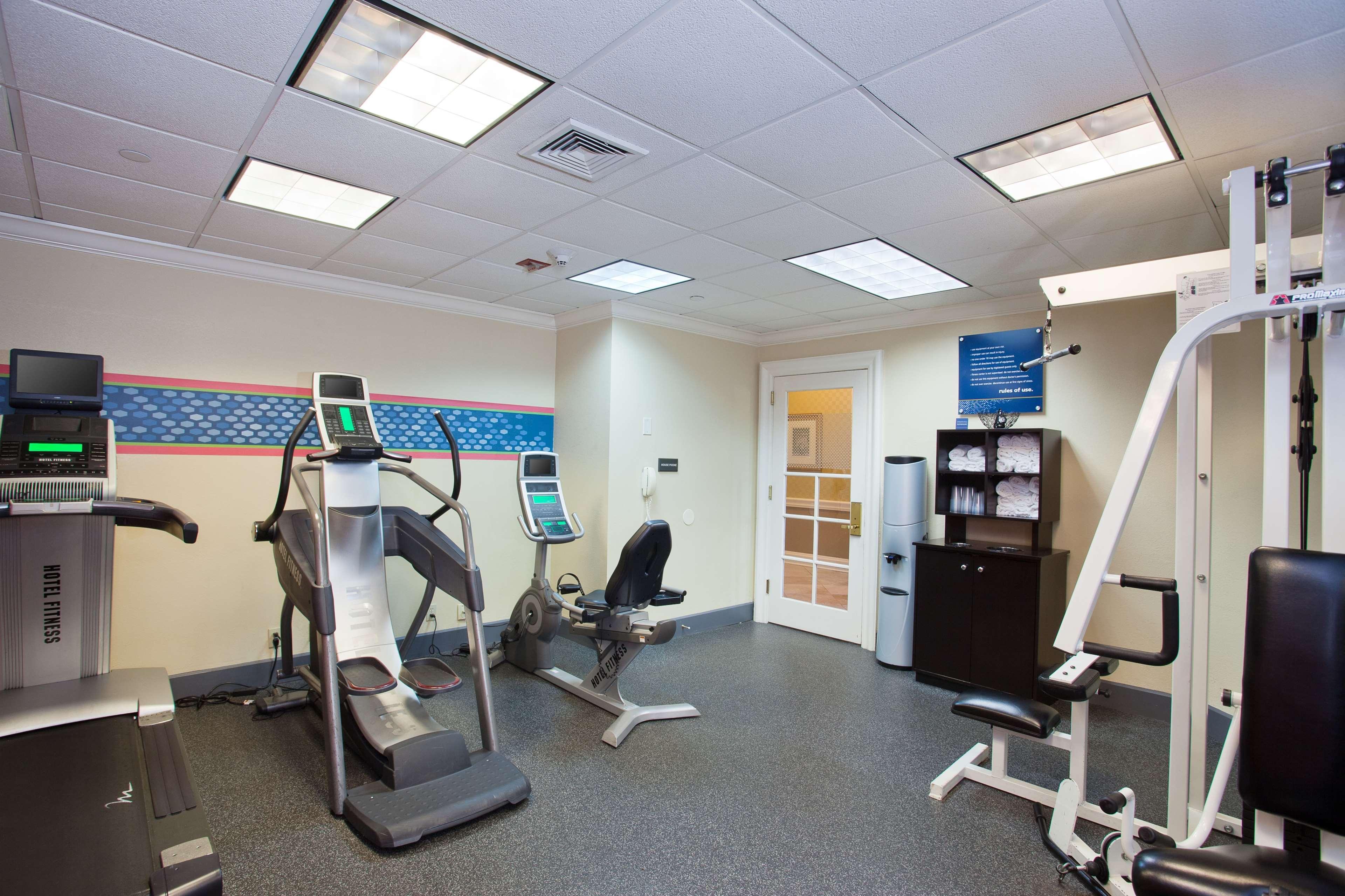 Hampton Inn & Suites Stamford Ngoại thất bức ảnh