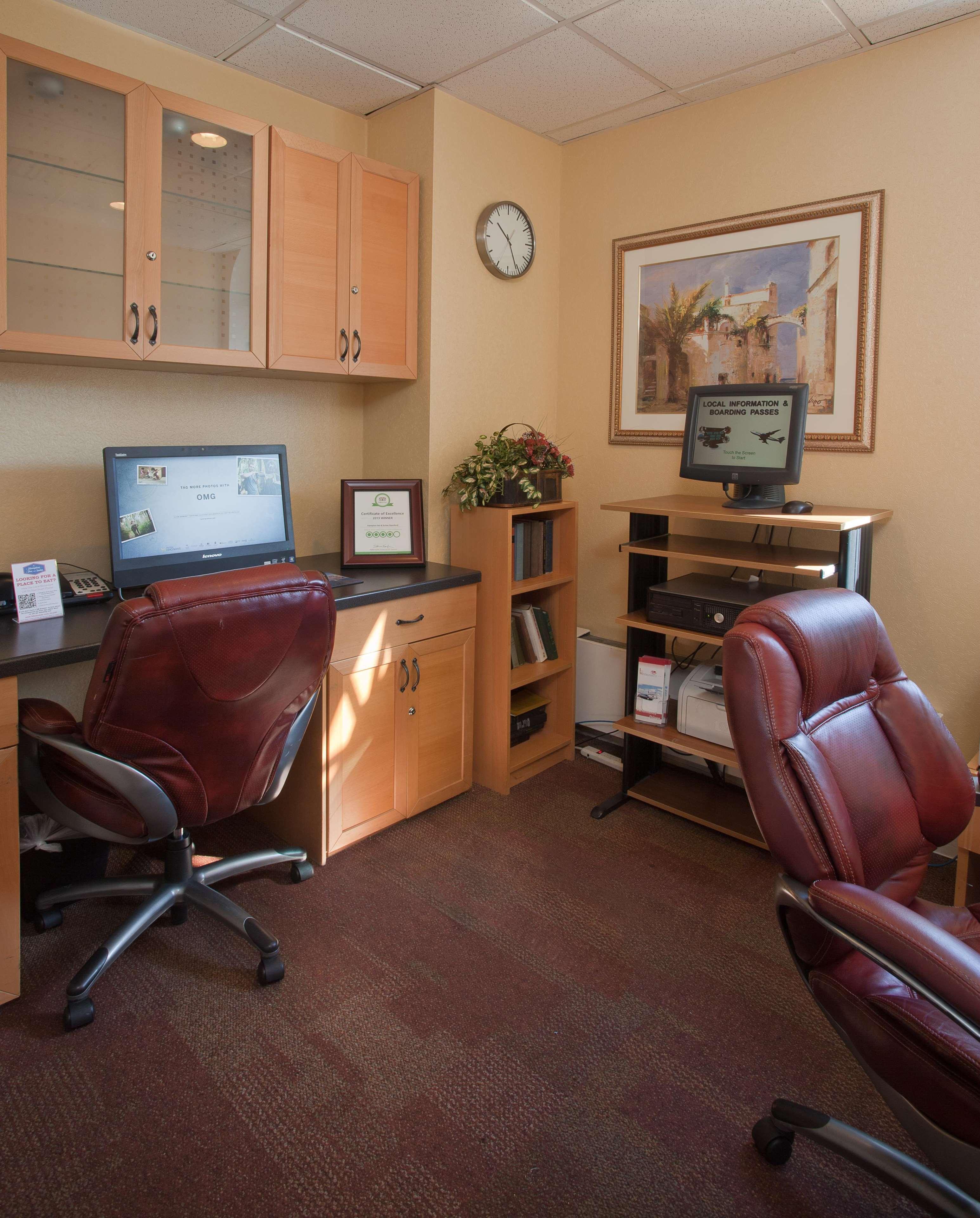 Hampton Inn & Suites Stamford Ngoại thất bức ảnh