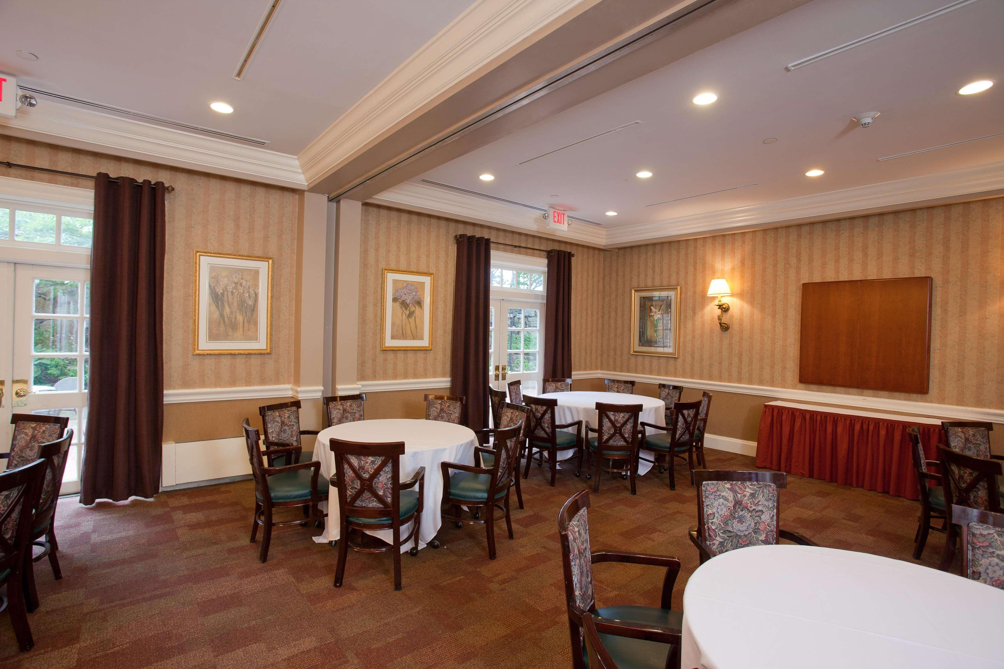 Hampton Inn & Suites Stamford Ngoại thất bức ảnh
