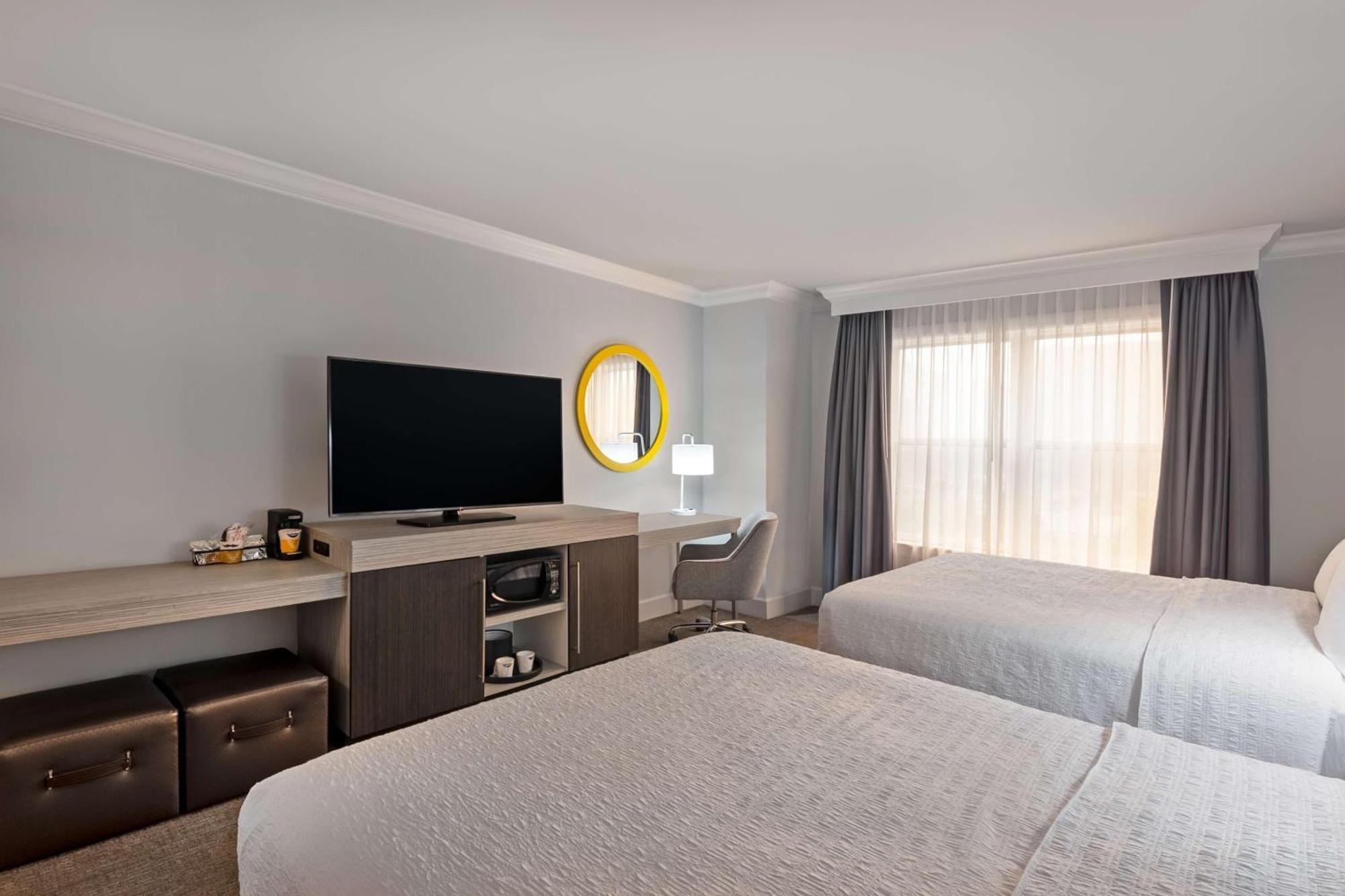 Hampton Inn & Suites Stamford Ngoại thất bức ảnh